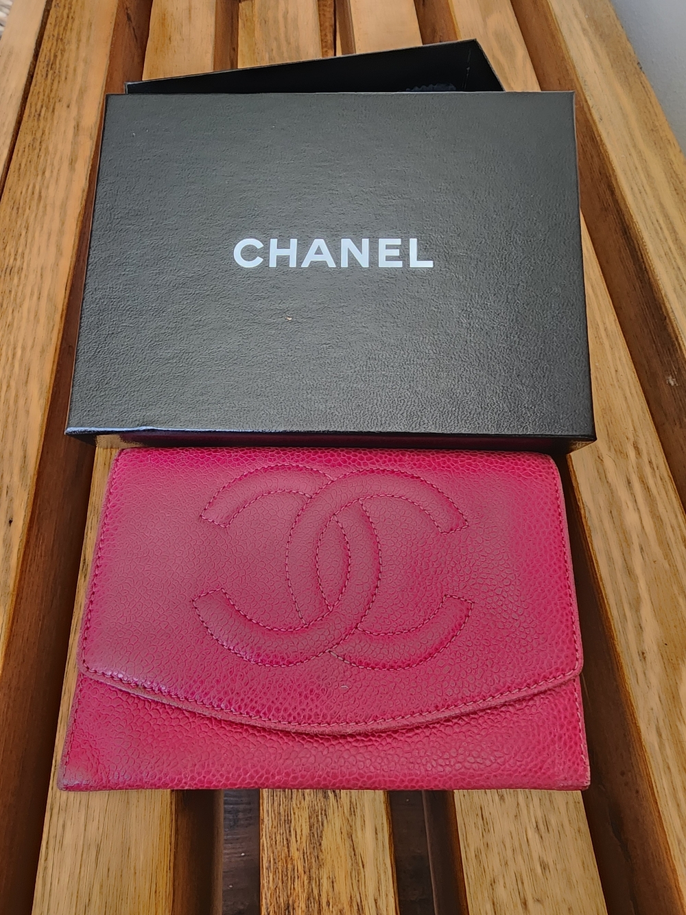 CHANEL Pink Quilted Leather Wallet - Picture 2 of 12